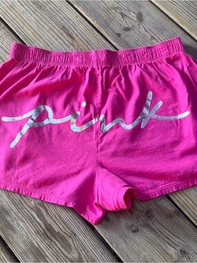💕 PINK Victoria’s Secret Sleep Shorts